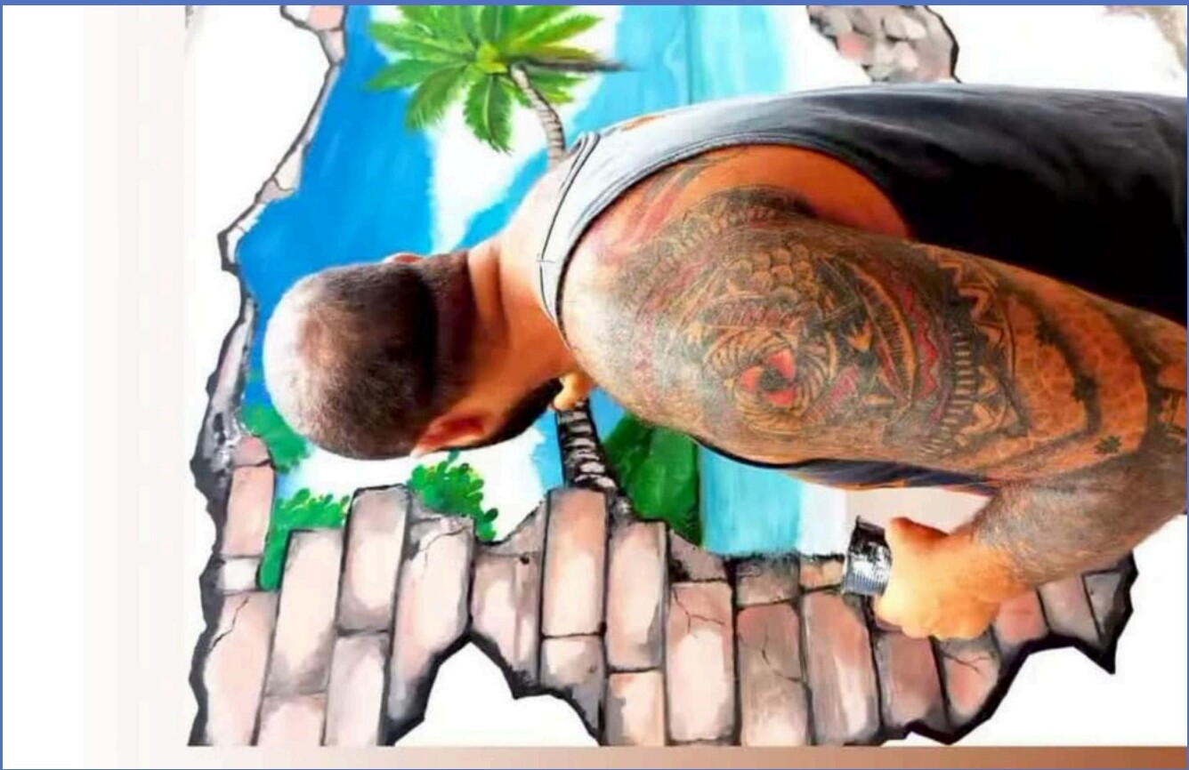 Mural de balões coloridos com corações